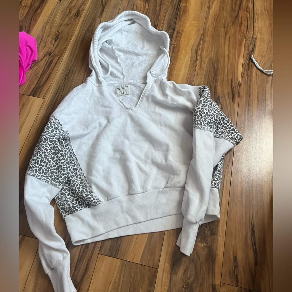 Leopard print crop hoodie